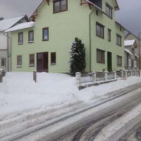 Gehlberger Am Schneekopf / *