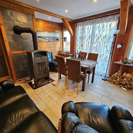 Gehlberger Am Schneekopf / Country house *