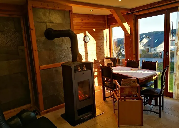 Landhuis Gehlberger Am Schneekopf / *